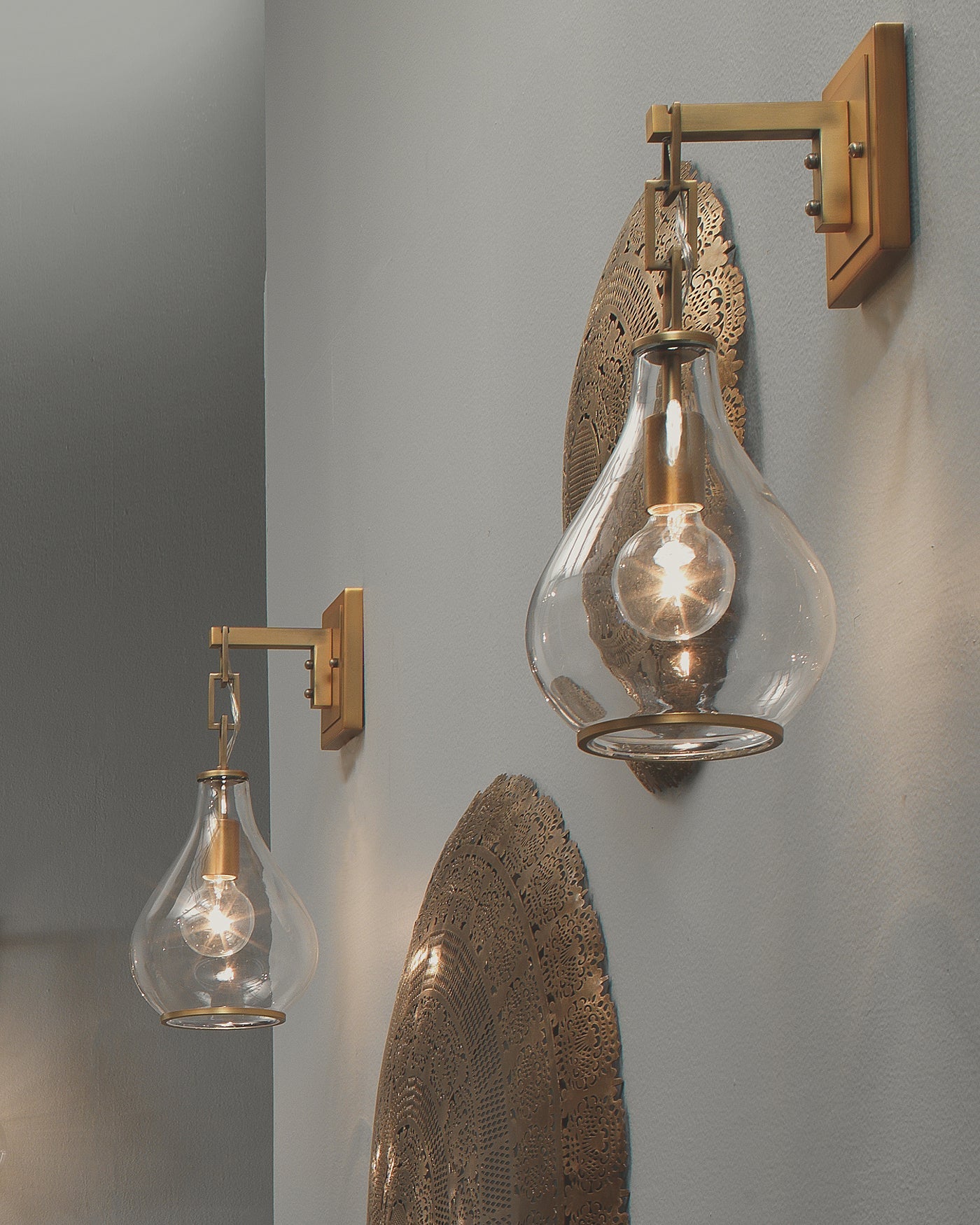 Tear Drop Hanging Wall Sconce in Clear Glass & Antique Brass Metal