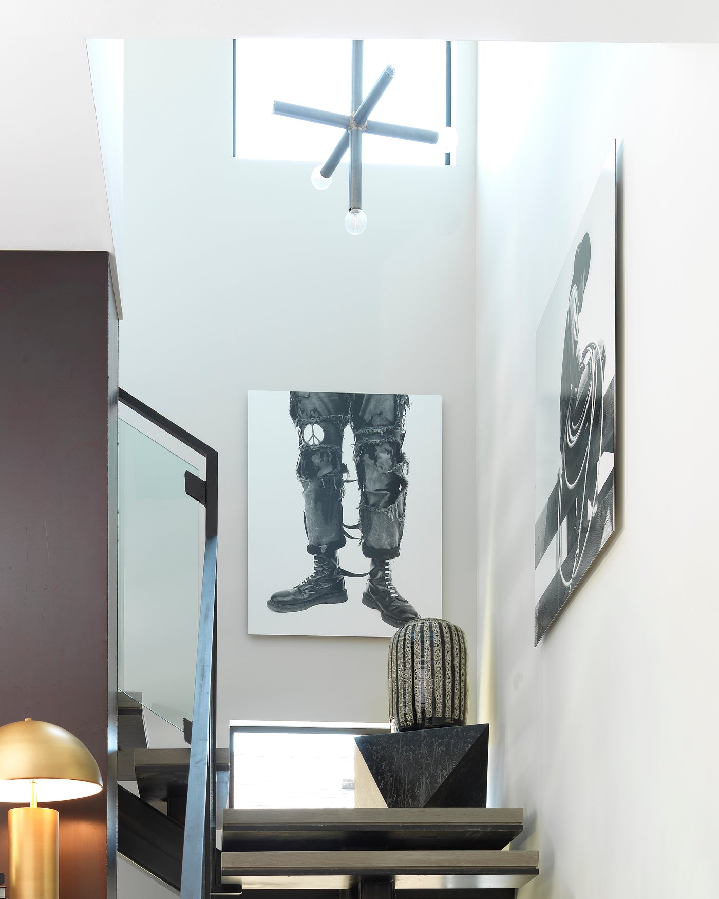Moda Pendant, Large in Gun Metal