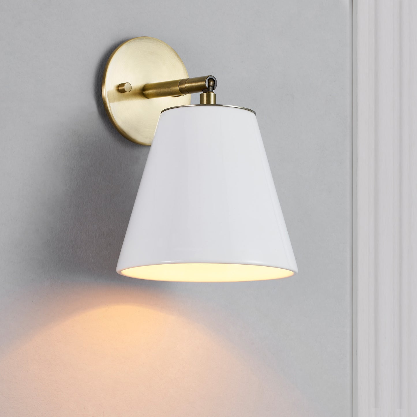 Kai Wall Sconce